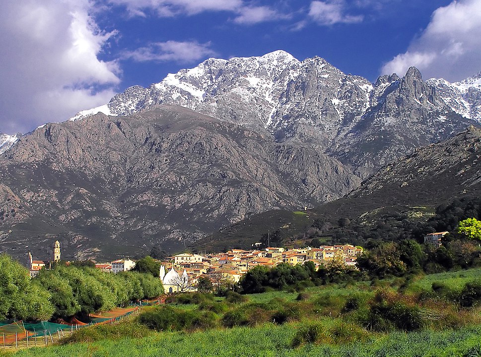 Chemin de transhumance en Corse: de Calenzana à Corscia